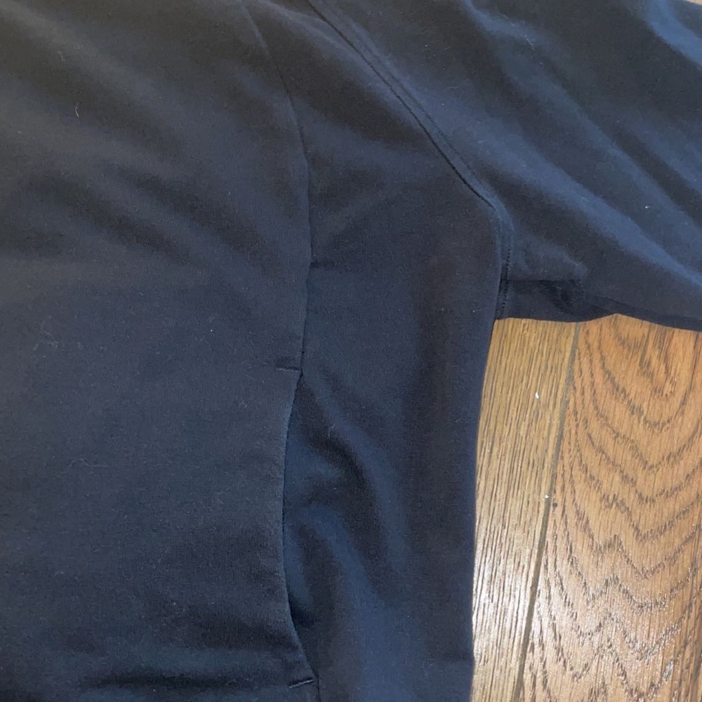 LULULEMON women’s black hoodie